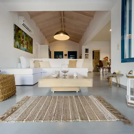 Zidanos Luxurious Sea Front * Marantochori