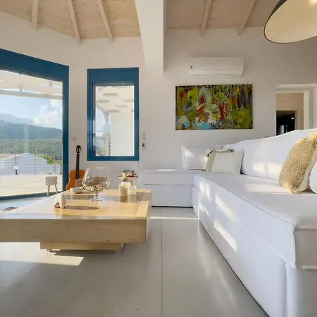Zidanos Luxurious Sea Front Villa