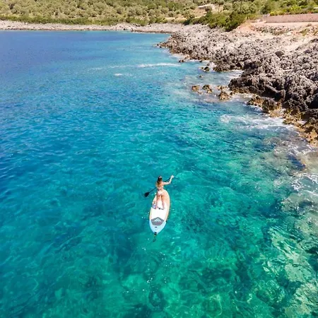 Zidanos Luxurious Sea Front Villa *