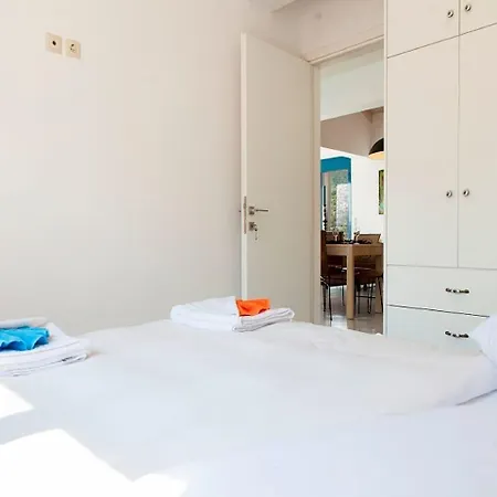 Zidanos Luxurious Sea Front Villa *