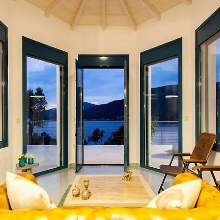Villa Zidanos Luxurious Sea Front Marandokhórion