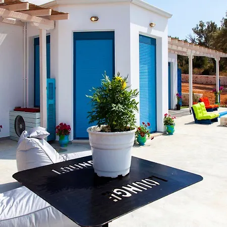 Zidanos Luxurious Sea Front *